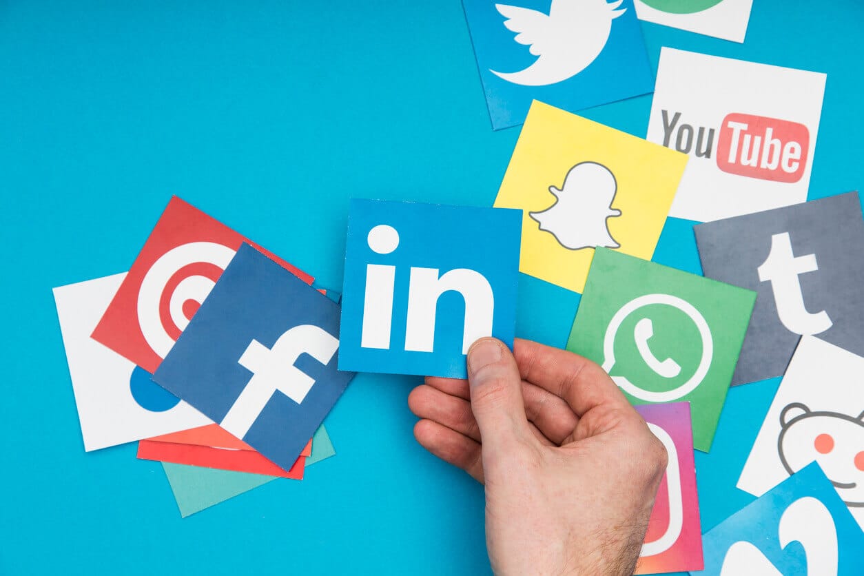 No momento, você está visualizando LinkedIn para empresas: como construir autoridade sem transformar tudo em propaganda?