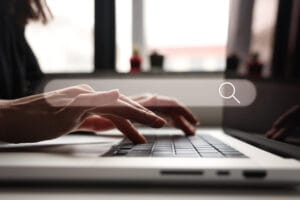 Leia mais sobre o artigo O que é GEO e como a busca generativa muda a presença das marcas?